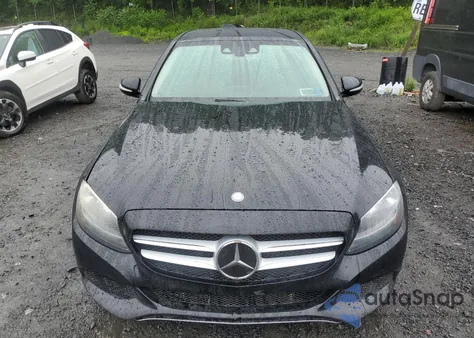 2015 Mercedes-Benz C 300 4Matic из США, поврежденный, VIN 55SWF4KBXFU034308